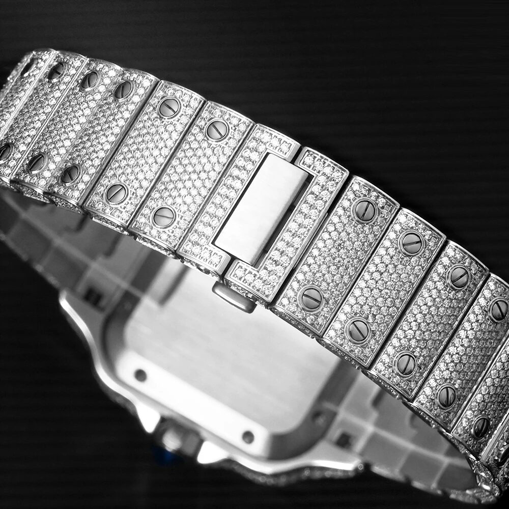 Stone-set bracelet links and clasp of the square moissanite watch